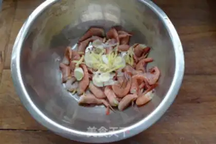 Make A three-colour shrimp step 1