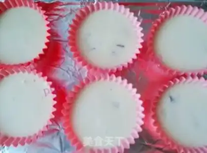 Make Red-tree cake step 7
