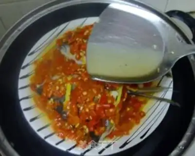 Make Scratch the fish head step 4