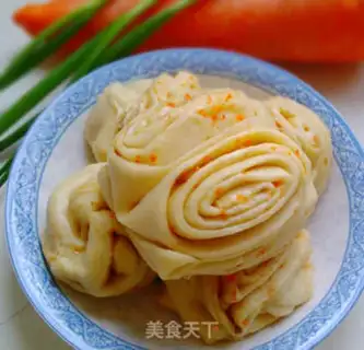 Make Carrot rolls step 7