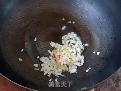 Make Dry-burned yellow fish step 2