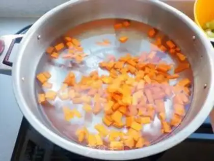 Make Celery with peanuts step 5