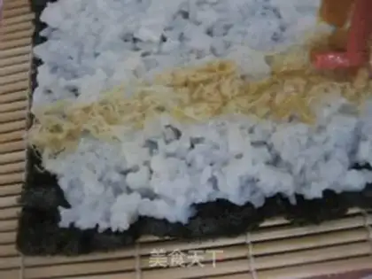 Make Ham pine sushi step 7