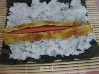 Make Ham pine sushi step 8