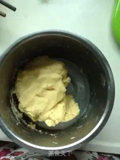 Make Winnie Bear Biscuit step 3