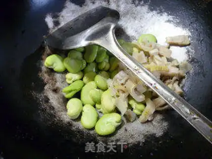 Make Sheeptails, beans and eggs soup step 7