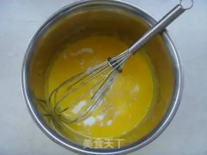 Make Strawberry roll step 2