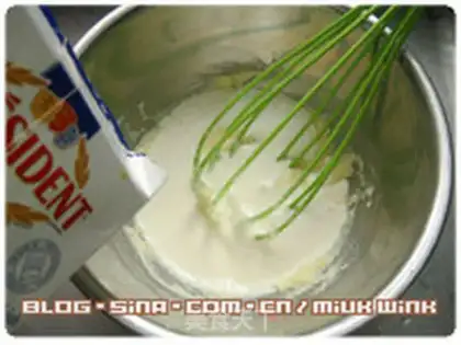 Make Mini Cheese Egg Tower step 6