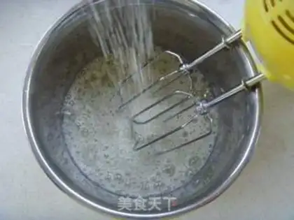 Make Strawberry roll step 6