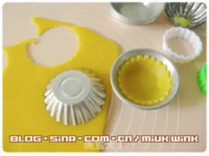 Make Mini Cheese Egg Tower step 9
