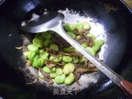 Make Scrambled beans step 10