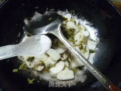 Make The spinal pastry in the snow step 10