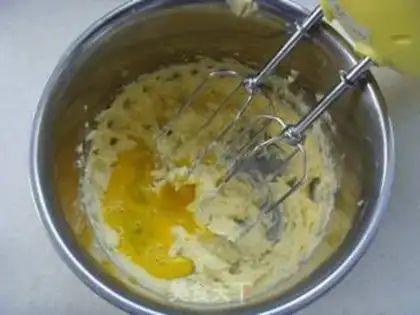 Make Jelly cookies step 1