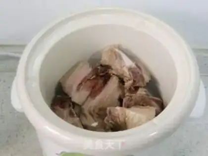 Make Pork soup step 2