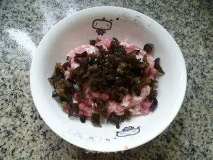 Make Blackwood eggs steam meat step 3