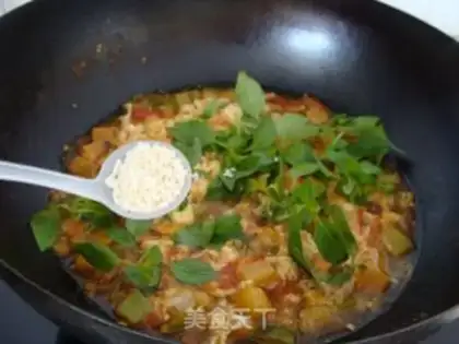 Make Cheese and tomato eggs for noodles step 11