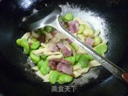 Make ♪ Fung-dang-dum-dum-dum-dum ♪ step 12