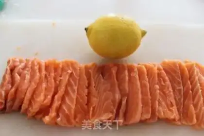 Make Sushi salmon step 3