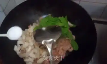 Make Dutch lily shrimp step 3