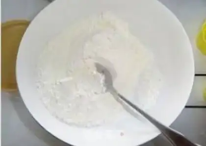 Make Mango cake step 5
