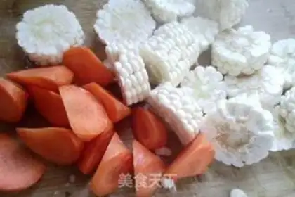 Make Carrot corn ribs soup step 0