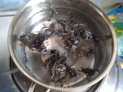 Make Purple egg soup step 0