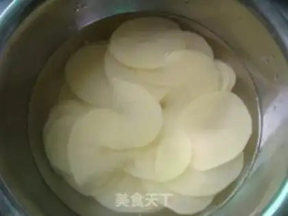 Make Frozen potatoes step 1