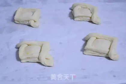 Make Strawberry Danish bread step 25
