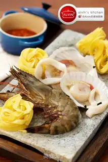 Make Cheese and seafood step 0