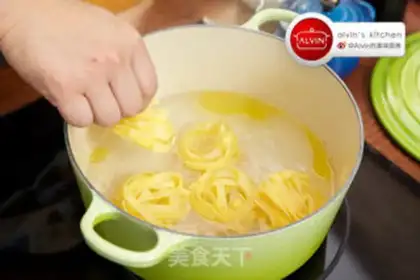 Make Cheese and seafood step 7