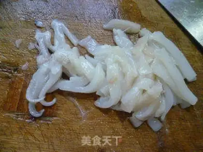 Make Piper squid fried beans step 4