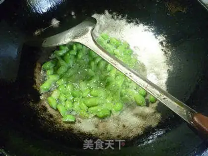 Make Piper squid fried beans step 7