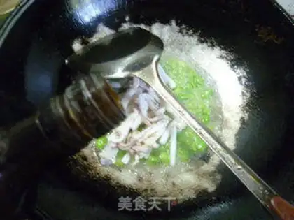 Make Piper squid fried beans step 9