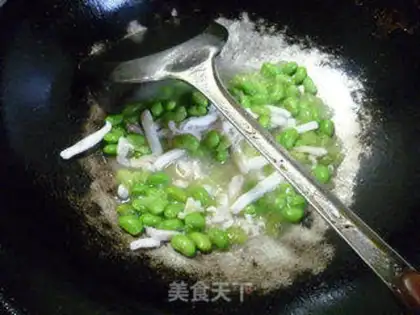 Make Piper squid fried beans step 10