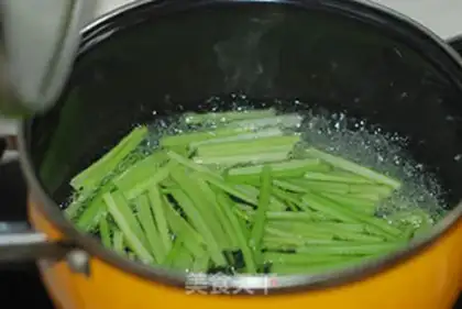 Make Celery dung step 2