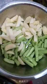 Make Fish pots and rolls step 1