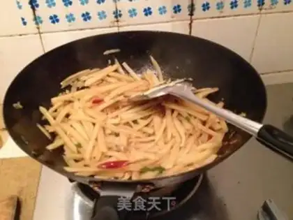 Make Spicy potatoes step 7