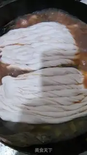 Make Fish pots and rolls step 17