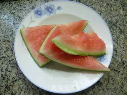 Make Watermelon peeled the beans step 1