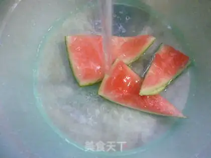Make Watermelon peeled the beans step 3