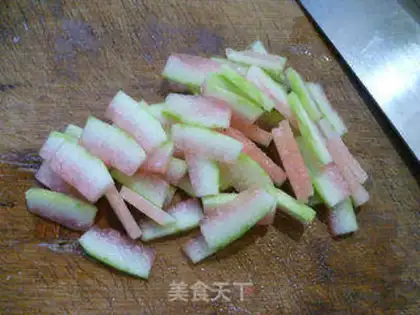 Make Watermelon peeled the beans step 4