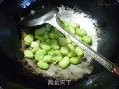 Make Watermelon peeled the beans step 5