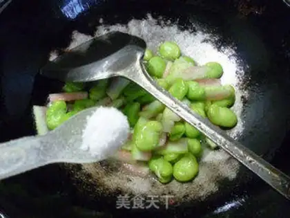 Make Watermelon peeled the beans step 8