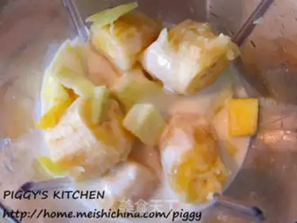 Make Fruit yogurt cream step 2