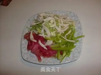 Make Sesame sauce cucumber step 1