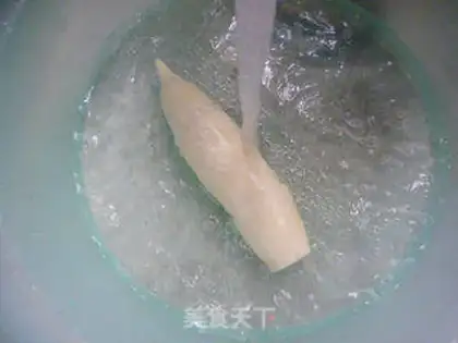 Make Sour sauce, white pig ears step 1