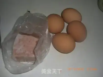 Make Big white chicken noodles step 2