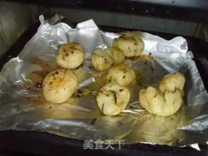 Make Rosemary baked potatoes step 3