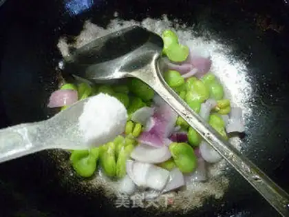 Make Onion fried beans step 8