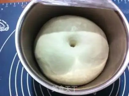 Make Tore bread with your hands step 5